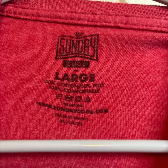 Sunday Cool Large Red Winterfest Christian Graphic Tee Unisex - Picture 3 of 4